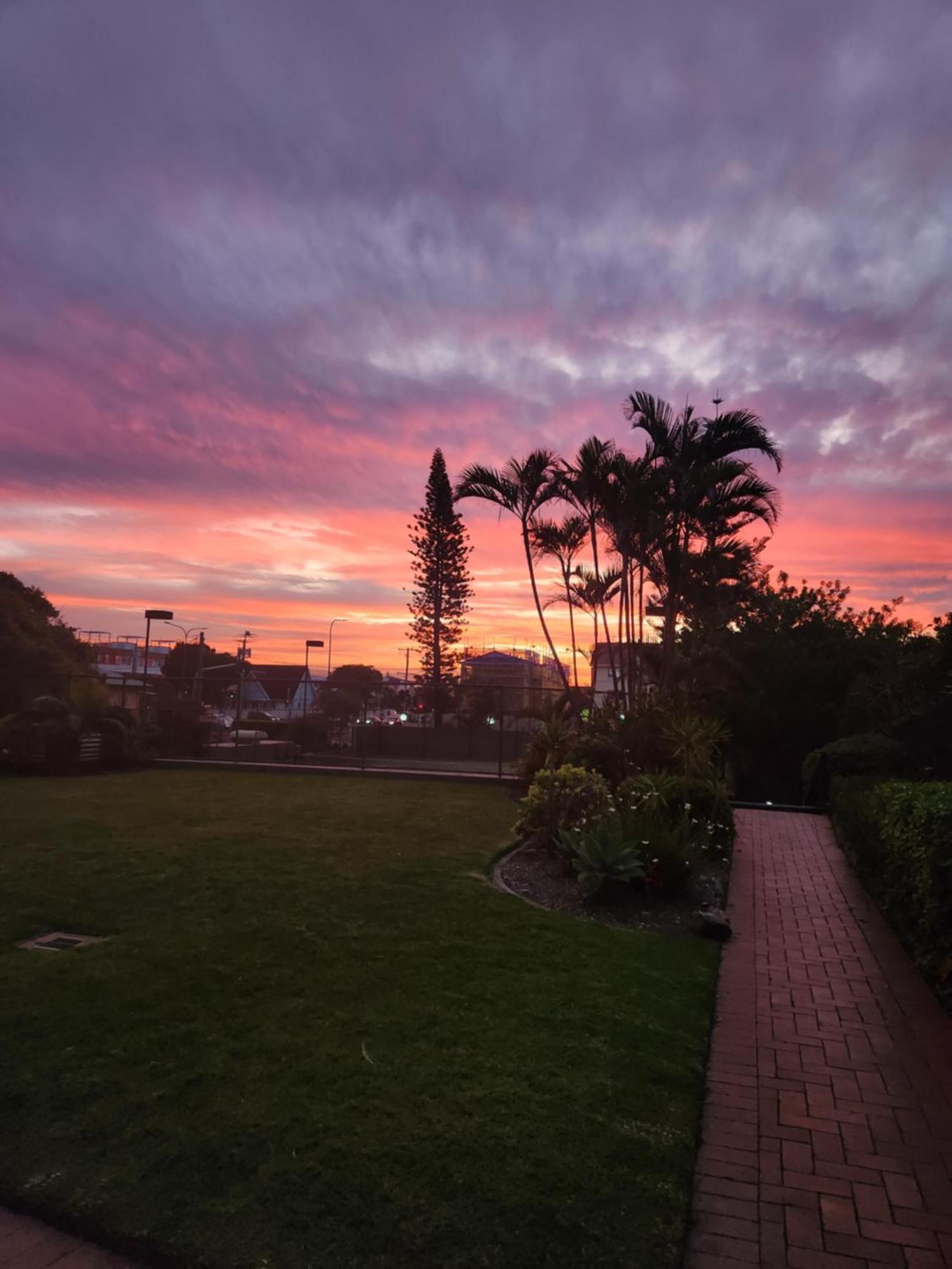Burleigh Surf Apartments Gold Coast Esterno foto